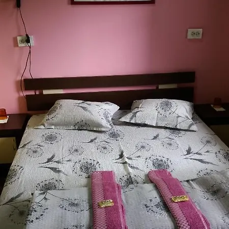 за гости ореха Private Oreha