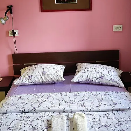 Gasthuis за гости ореха Private Oreha *