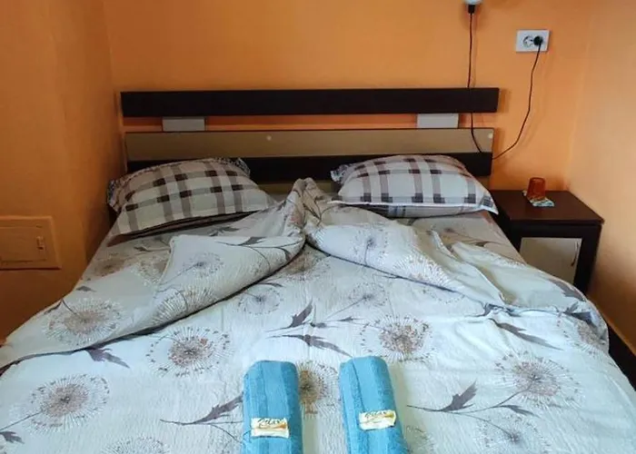 за гости ореха Private Oreha Pensión *